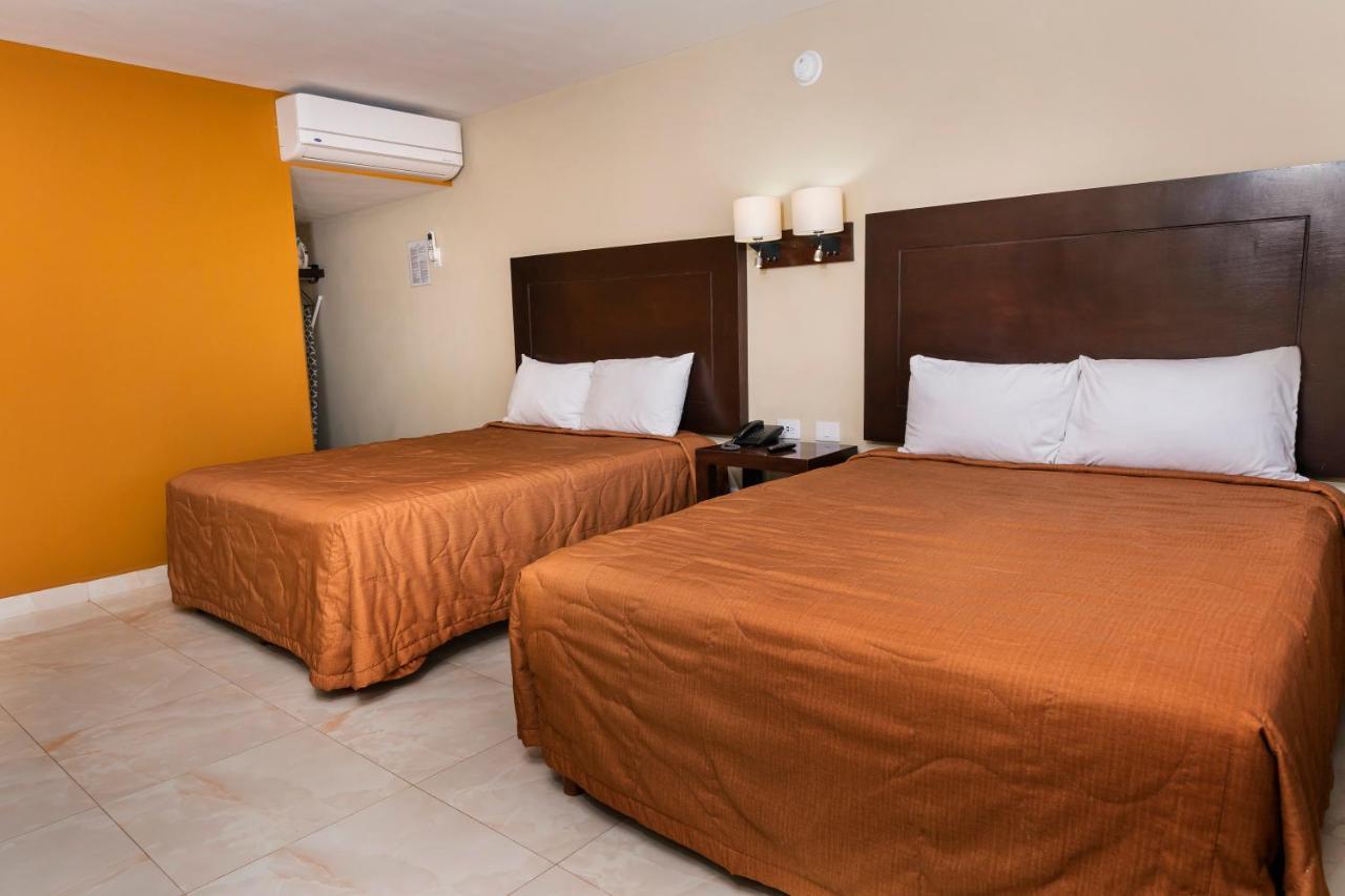 El Camino Hotel & Suites Heroica Caborca Екстериор снимка