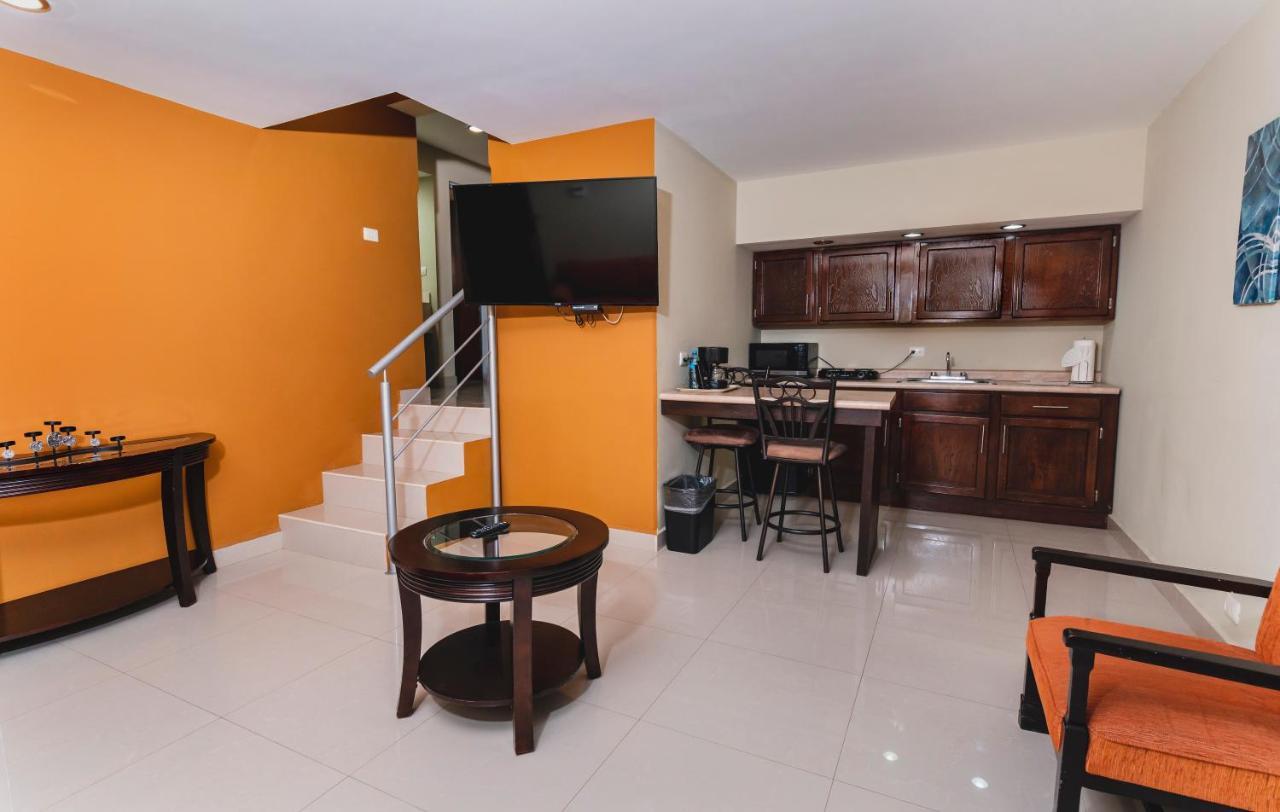 El Camino Hotel & Suites Heroica Caborca Екстериор снимка