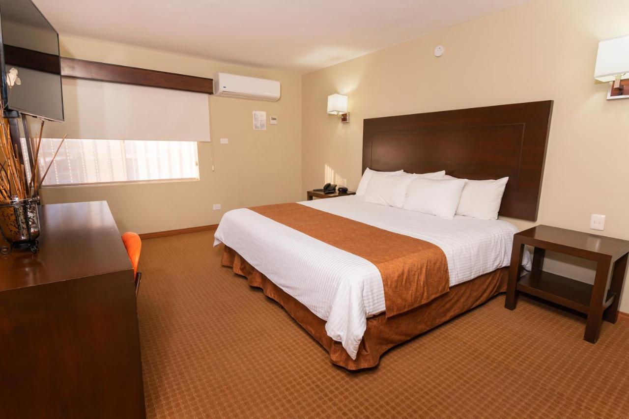 El Camino Hotel & Suites Heroica Caborca Екстериор снимка